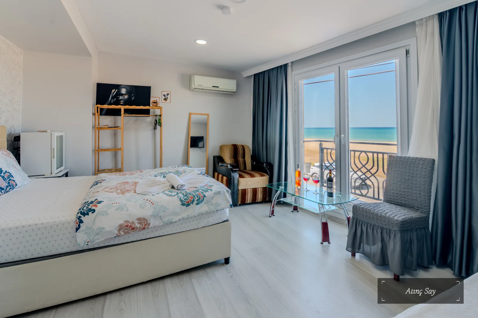Otel